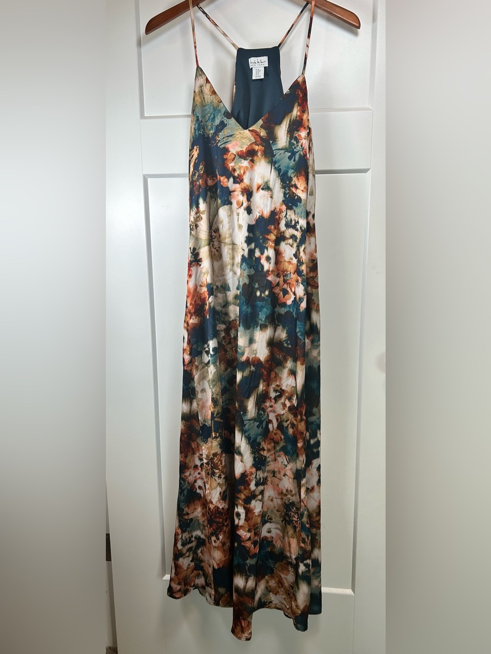 NICOLE MILLER Satin Floral Maxi Slip Dress M Racerback Watercolor With Pockets - Picture 3 of 16